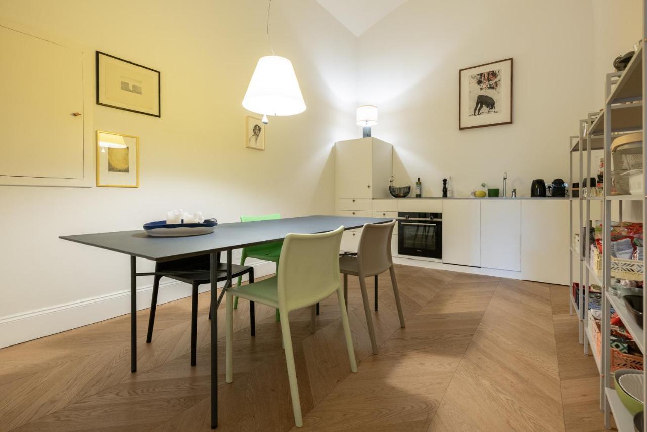 Stunning Apartment In City Center Wien Exteriör bild