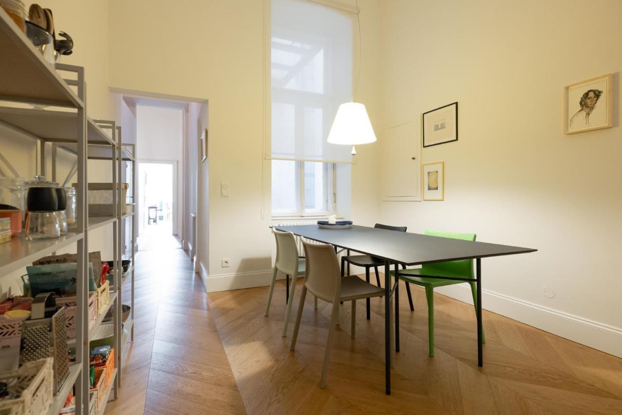 Stunning Apartment In City Center Wien Exteriör bild