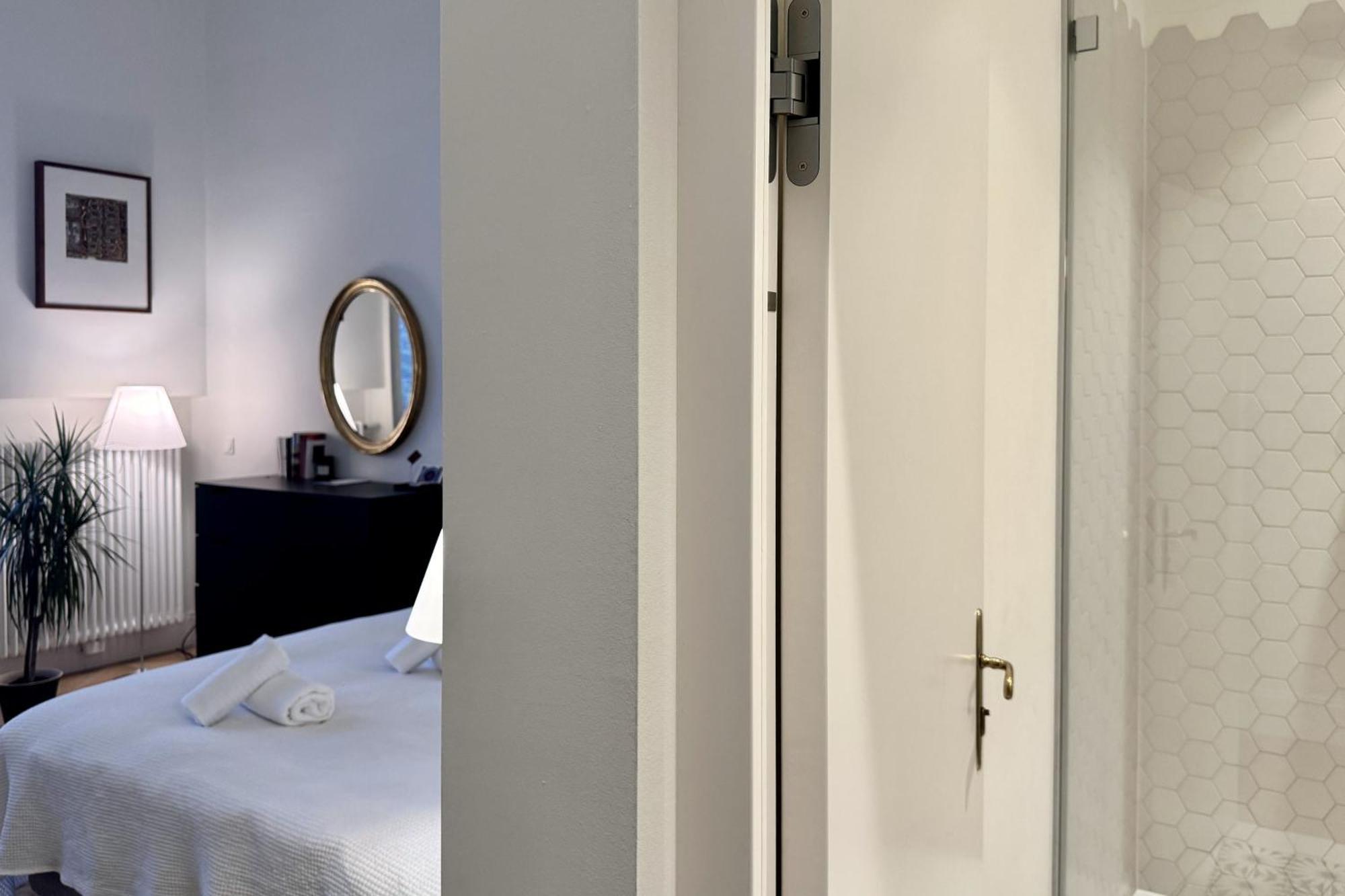 Stunning Apartment In City Center Wien Exteriör bild
